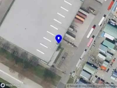 Ambulance met grote spoed naar de Shannonweg in Botlek Rotterdam
