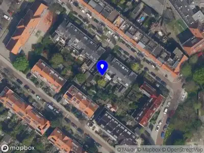 Brandweer met gepaste spoed naar de Adriaen van der Doeslaan in Rotterdam