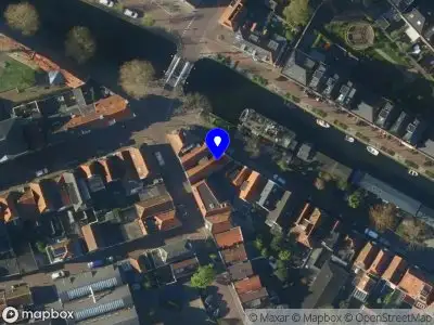 Ambulance met grote spoed naar de Turfhaven in Hoorn
