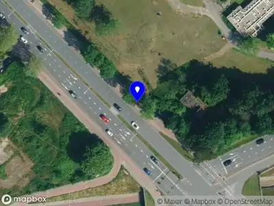 Politie naar de Nico Bolkesteinlaan in Deventer vanwege aanrijding met letsel