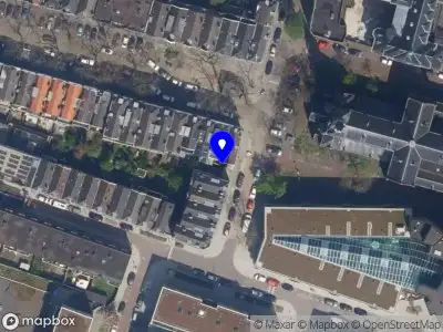 Ambulance met gepaste spoed naar de Hildegardisstraat in Rotterdam