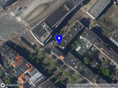 Ambulance met gepaste spoed naar de Ammunitiehof in 's-Gravenhage