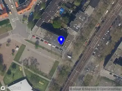 Ambulance met grote spoed naar de Mijnsherenplein in Rotterdam