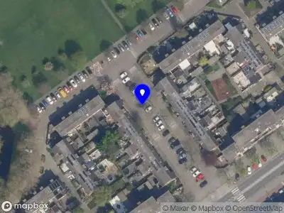 Ambulance met grote spoed naar de Reuzel in Rotterdam