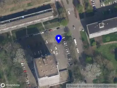 Ambulance met gepaste spoed naar de Söderblomplaats in Rotterdam