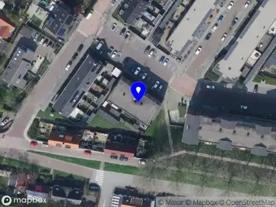 Ambulance met grote spoed naar de Amaliastraat in 's-Gravendeel