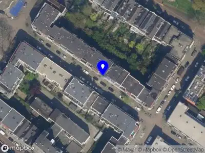 Ambulance met grote spoed naar de Agniesestraat in Rotterdam