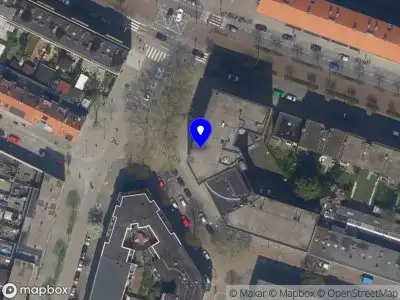 Ambulance met grote spoed naar de Willem van Zuylenstraat in Rotterdam