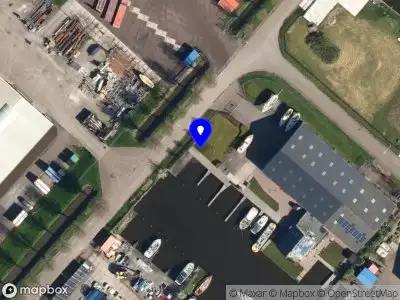 Brandweer met grote spoed naar de Kampwei in Workum vanwege voertuigbrand