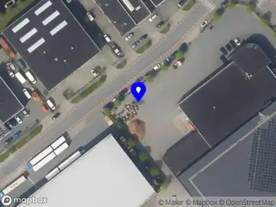 Ambulance met grote spoed naar de De Roysloot in Rijnsburg