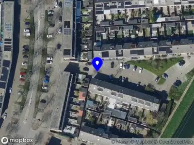 Ambulance met grote spoed naar de Lotte Beesestraat in Spijkenisse