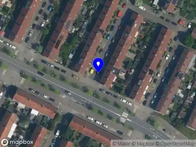 Ambulance met gepaste spoed naar de Medemblikstraat in Amsterdam