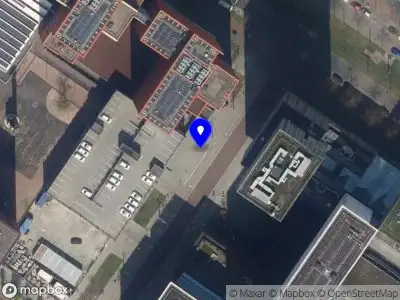 Ambulance met gepaste spoed naar de Veemstraat in Rotterdam