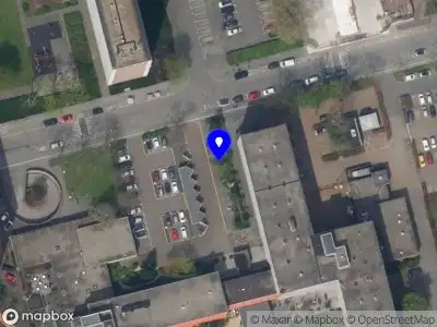Ambulance met gepaste spoed naar de Grote Hagen in Rotterdam