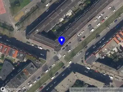 Ambulance met gepaste spoed naar de Wolphaertsbocht in Rotterdam