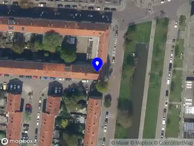 Ambulance met grote spoed naar de Meerkoetstraat in Rotterdam