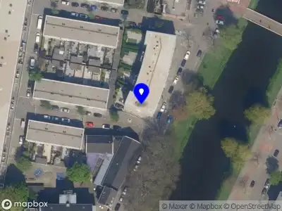 Ambulance met grote spoed naar de Slachthuiskade in Rotterdam