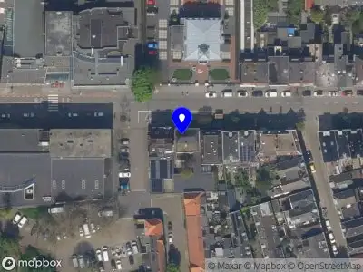 Ambulance met gepaste spoed naar de Schiedamseweg in Vlaardingen