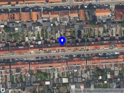 Ambulance met gepaste spoed naar de Murraystraat in Pernis Rotterdam