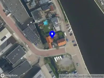 Brandweer met grote spoed naar de Kanaaldijk in Waddinxveen vanwege personen te water