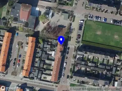 Ambulance met grote spoed naar de Asterstraat in Oud-Beijerland