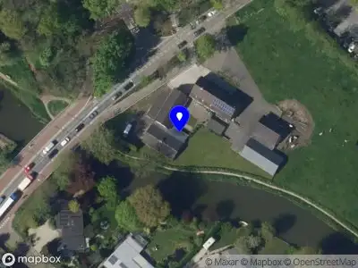 Politie naar de Sportlaan in Bunnik vanwege aanrijding met letsel