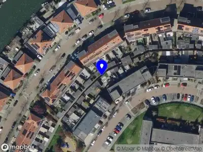 Ambulance met grote spoed naar de Bouwlust in Rhoon
