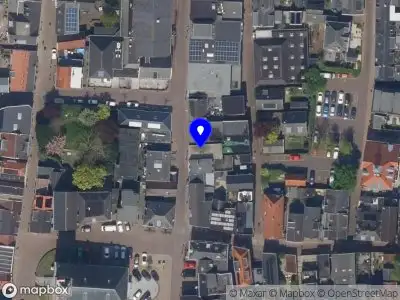 Ambulance met gepaste spoed naar de Burgemeester Roosstraat in Lekkerkerk