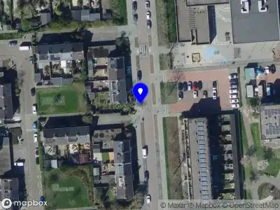 Ambulance met grote spoed naar de Beukenlaan in Spijkenisse
