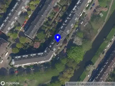 Ambulance met grote spoed naar de Statensingel in Rotterdam