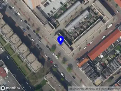 Ambulance met grote spoed naar de Dordtsestraatweg in Rotterdam