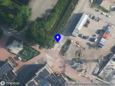 Politie met grote spoed naar de J.H. Hisgenpad in Amsterdam vanwege steekincident