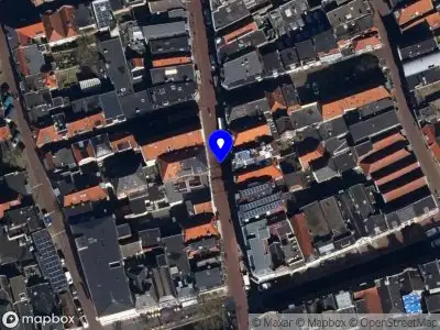 Politie met grote spoed naar de Tweebaksmarkt in Leeuwarden vanwege ongeval met letsel