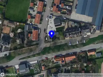 Ambulance met grote spoed naar de Parallelweg in Numansdorp