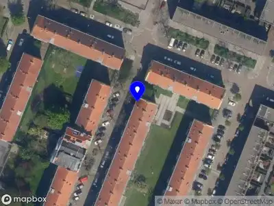 Ambulance met grote spoed naar de Dr. Zamenhofstraat in Rotterdam