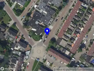 Ambulance met gepaste spoed naar de Rozenstraat in Papendrecht