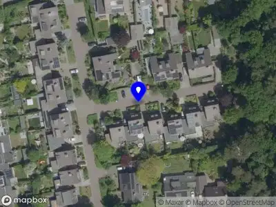 Brandweer met grote spoed naar de Wagnerlaan in Waalre vanwege waarnemen gaslucht