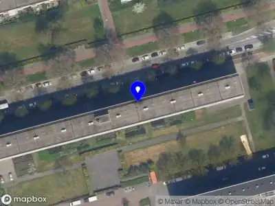 Ambulance met grote spoed naar de Henri Eversstraat in Rotterdam