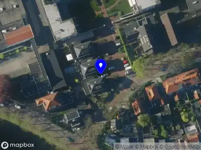 Ambulance met grote spoed naar de Eikenhof in Hoorn