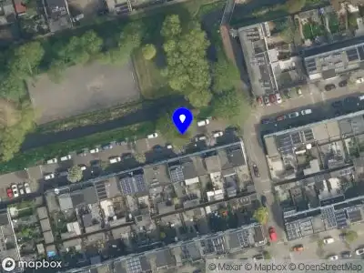 Ambulance met grote spoed naar de Tibetstraat in Delft