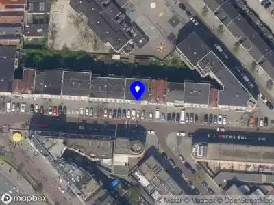 Ambulance met gepaste spoed naar de Bloemfonteinstraat in Rotterdam
