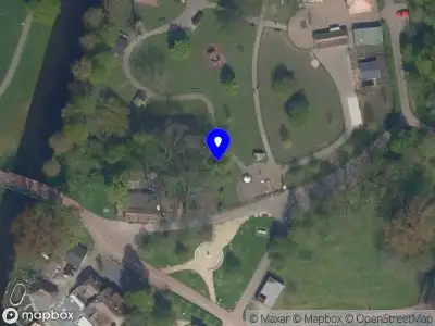 Ambulance met gepaste spoed naar de Prinses Beatrixpark in Schiedam