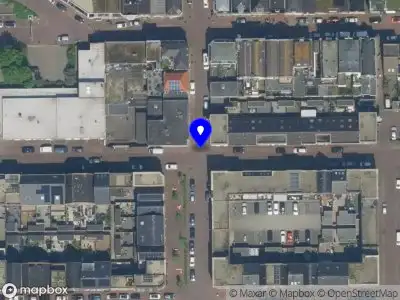 Ambulance met grote spoed naar de Visseringstraat in IJmuiden