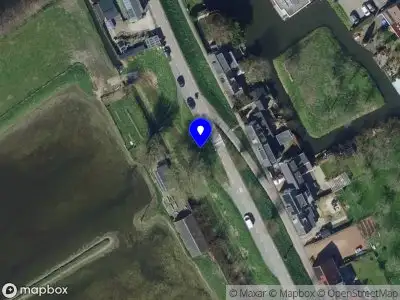 Ambulance met gepaste spoed naar de Albrandswaardsedijk in Poortugaal