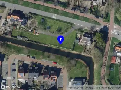 Ambulance met gepaste spoed naar de Middeldijk in Barendrecht