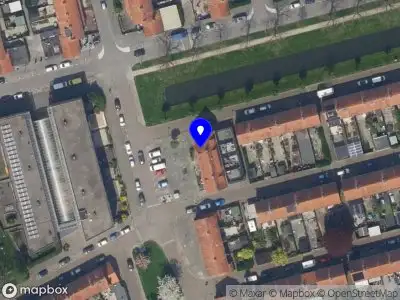 Ambulance met grote spoed naar de Maliebaan in Rotterdam