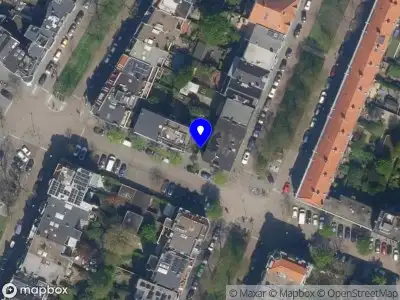Ambulance met gepaste spoed naar de Lusthofstraat in Rotterdam
