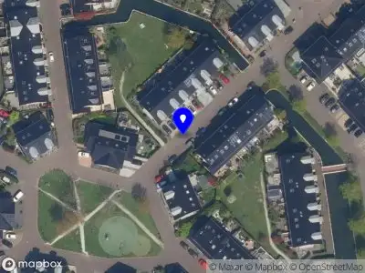 Ambulance met grote spoed naar de Trelleborg in Schiedam