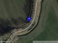 Brandweer met grote spoed naar de Oudelandse Polderdijk in Oudelande vanwege waarnemen gaslucht