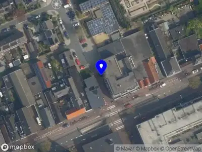 Ambulance met grote spoed naar de Azaleapad in Pijnacker